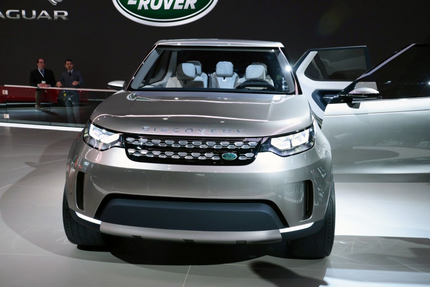 land-rover-discovery-vision-concept-live-a