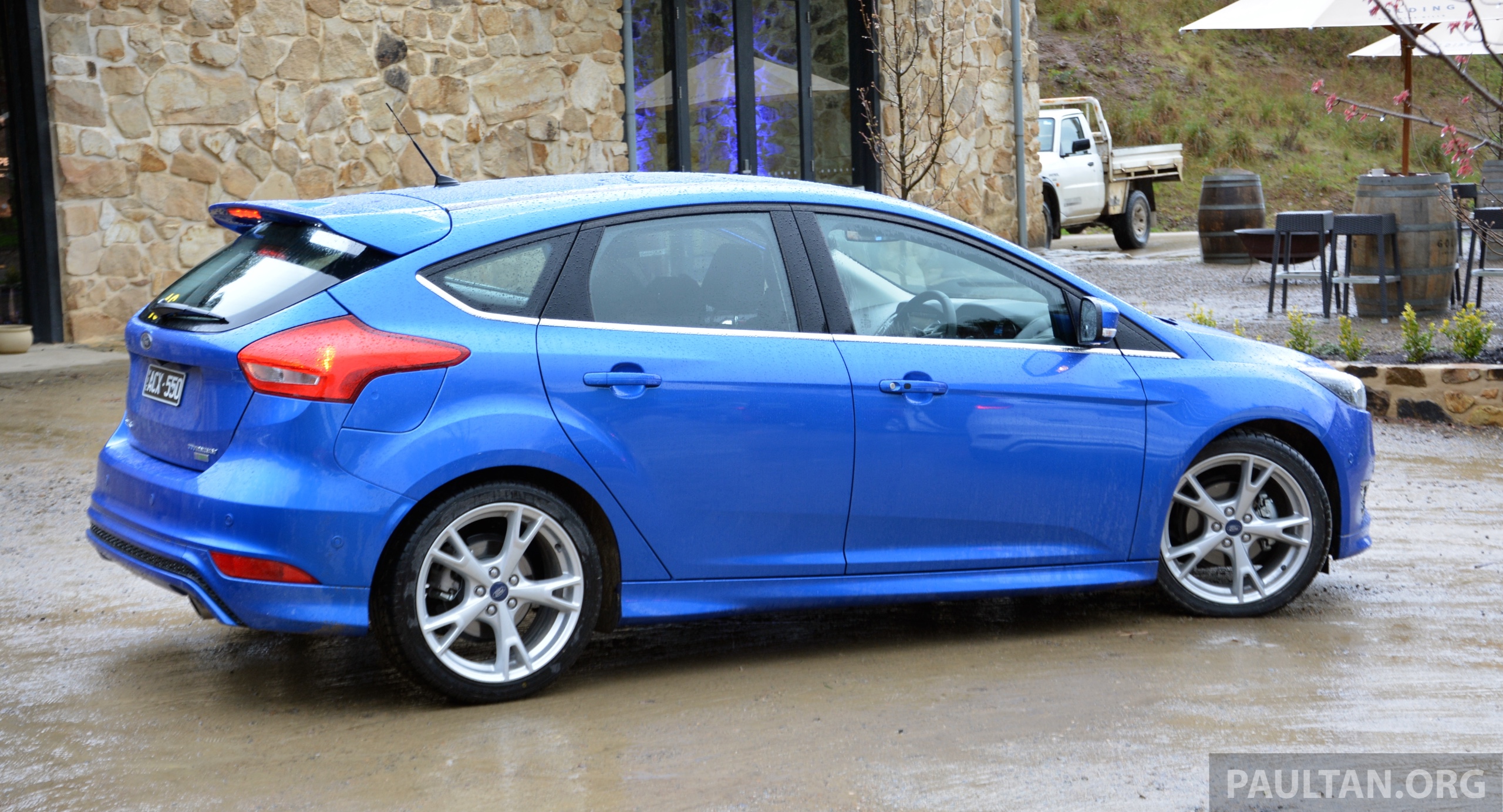 Ford Focus 1.0-litre EcoBoost review | Auto Express