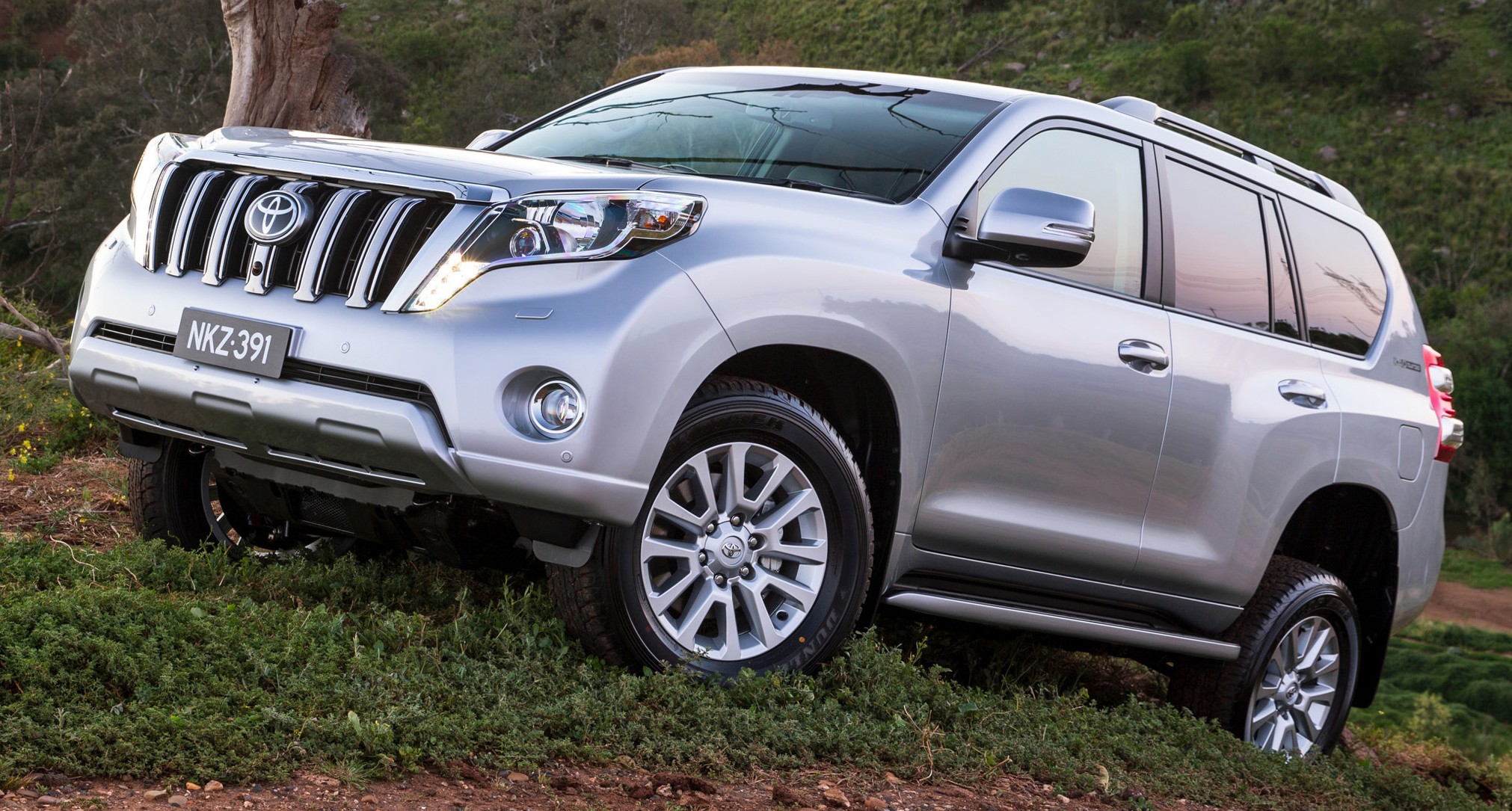 What are some features of a Toyota Land Cruiser?
