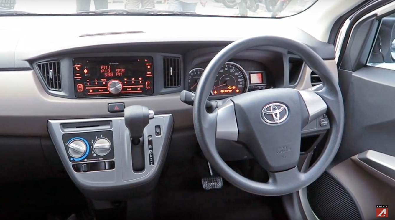  Toyota Calya new 7 seat LCGC MPV for Indonesia Axia 