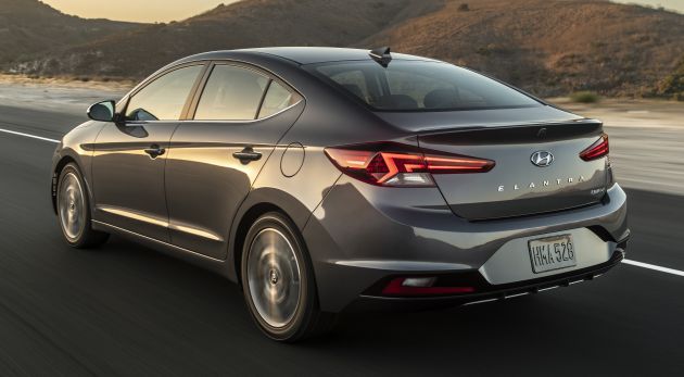 Research 2019
                  HYUNDAI Elantra pictures, prices and reviews