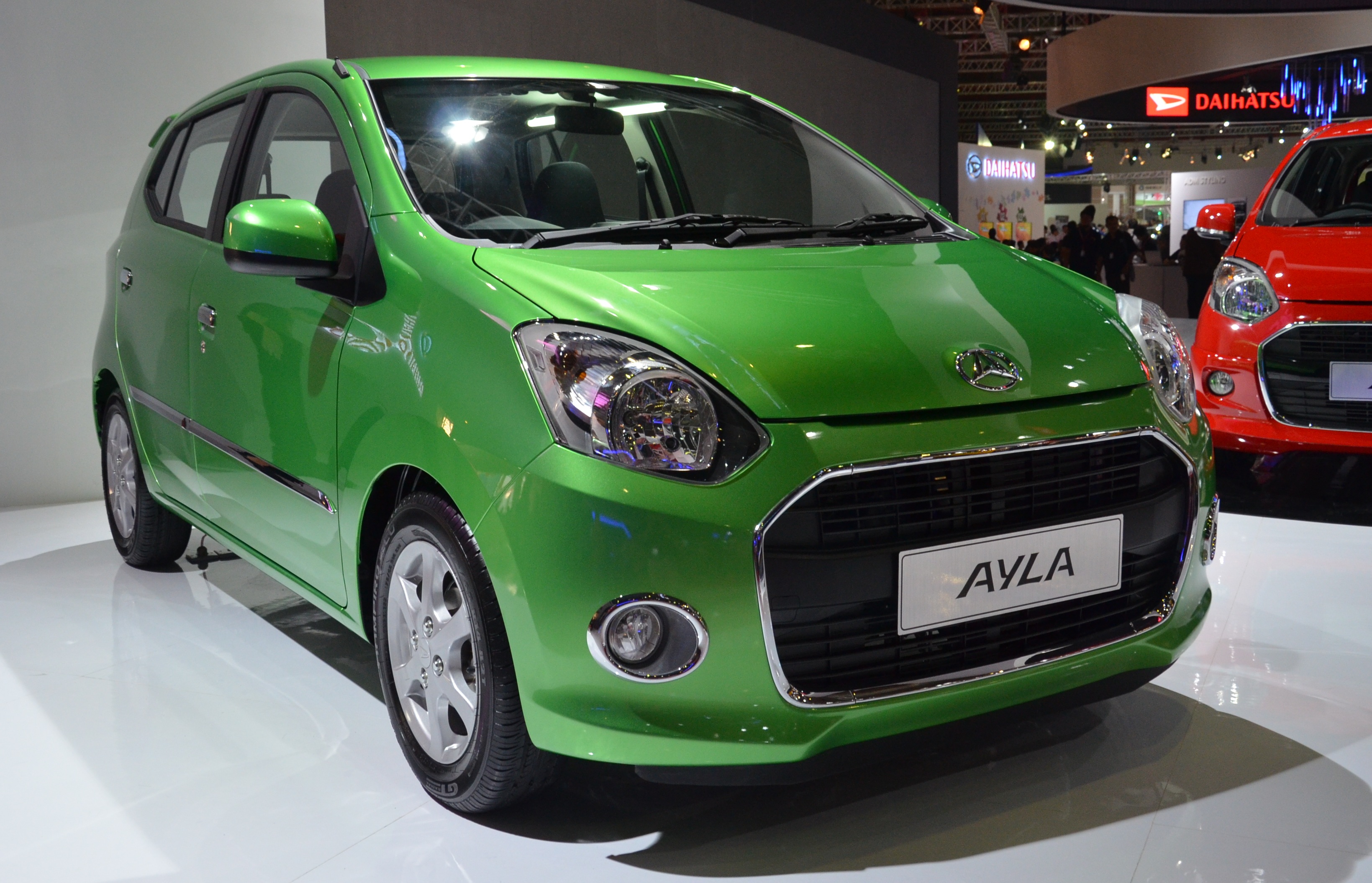 Daihatsu Ayla 1.0L ecocar launched in Indonesia